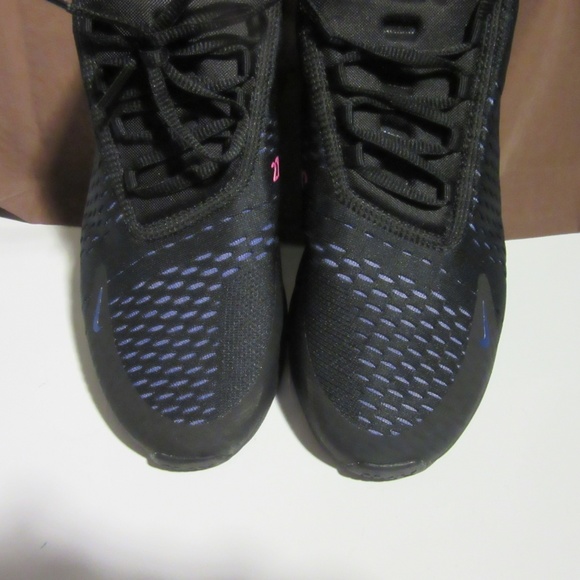 Nike Air Max 270 - Size 10.5 - Picture 3 of 7